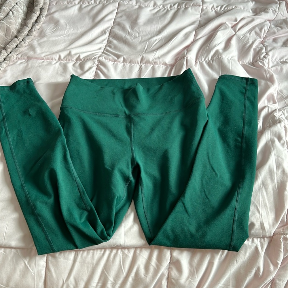Green Fabletics leggings